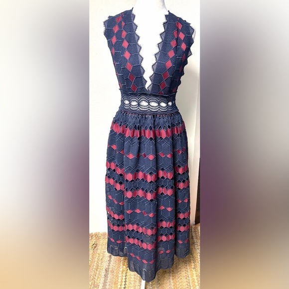 NBD Dresses & Skirts - Revolve X by NBD Kristina Navy Blue & Burgundy Crochet Lace Midi Dress NWT
Sz S